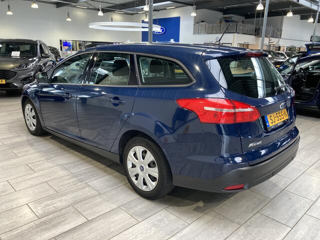 Ford FOCUS Wagon Ecoboost 100PK Lease Edition | Voorruit verwarming | Clima | Cruise | Park. Sens. A | Navi | Apple/Android CarPlay