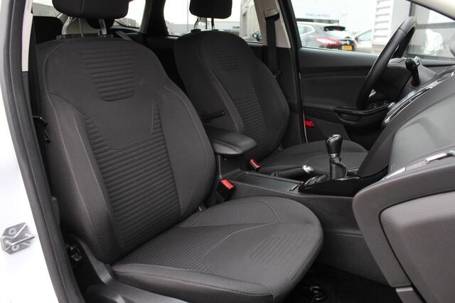 Ford FOCUS 1.0 Titanium / Carplay / Climate / N.A.P.