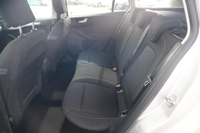 Ford FOCUS Wagon 1.0 EcoBoost Trend Edition Business 101PK Trekhaak Navigatie Carplay Android Airco Cruise Parkeersensor