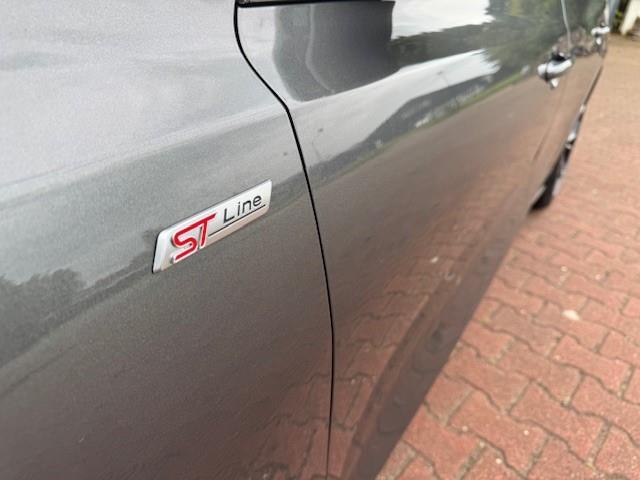 Ford FOCUS 1.0 ECOBOOST ST LINE BUSINESS/MATRIX/ACARPLAY