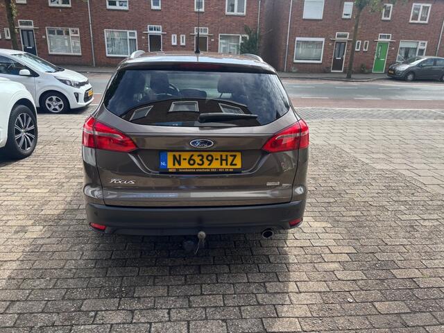 Ford FOCUS 1.5 TITANIUM
