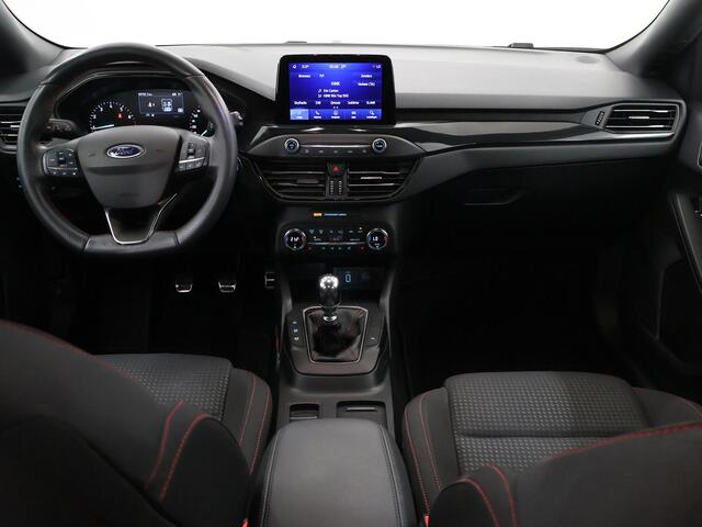 Ford FOCUS Wagon 1.0 EcoBoost ST Line Business | Trekhaak | Winterpakket | Navigatie | Keyless Go | Cruise Control | Climate Control |
