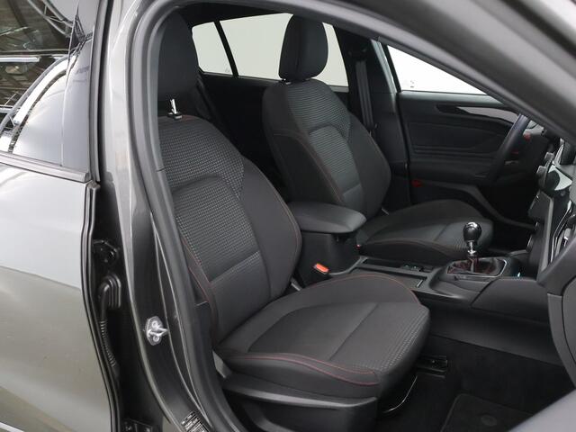 Ford FOCUS Wagon 1.0 EcoBoost ST Line Business | Trekhaak | Winterpakket | Navigatie | Keyless Go | Cruise Control | Climate Control |