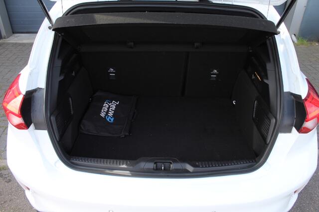 Ford FOCUS 1.0 EcoBoost ST Line Business Adaptive Cruise, Climate, Bluetooth, Lm velgen