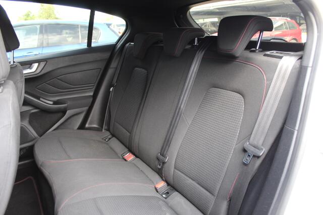 Ford FOCUS 1.0 EcoBoost ST Line Business Adaptive Cruise, Climate, Bluetooth, Lm velgen