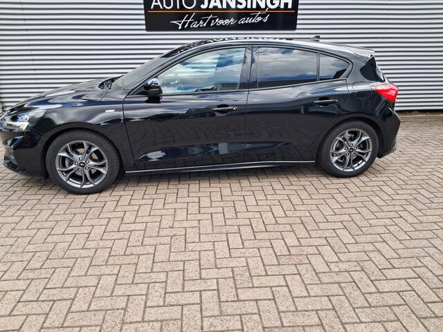 Ford FOCUS 1.0 EcoBoost ST Line Business | Clima | Navigatie | Camera | LM Velgen | Keyless entry en start | Privacy glas | RIJKLAARPRIJS INCL 12 MAANDEN GARANTIE EN BEURT