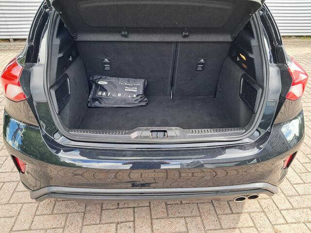 Ford FOCUS 1.0 EcoBoost ST Line Business | Clima | Navigatie | Camera | LM Velgen | Keyless entry en start | Privacy glas | RIJKLAARPRIJS INCL 12 MAANDEN GARANTIE EN BEURT