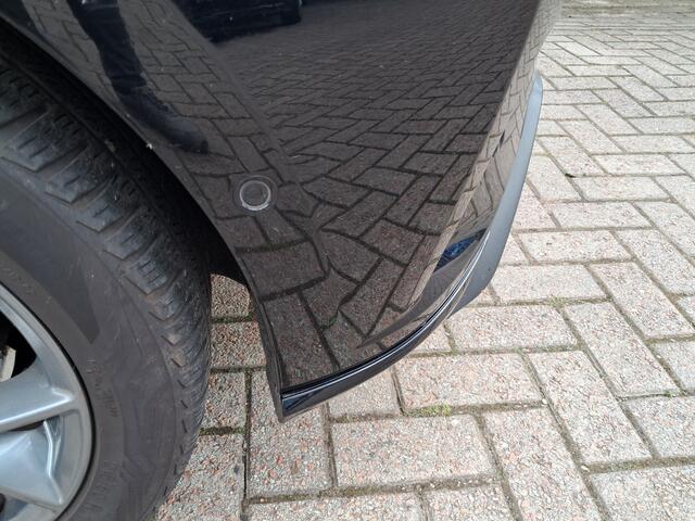 Ford FOCUS 1.0 EcoBoost ST Line Business | Clima | Navigatie | Camera | LM Velgen | Keyless entry en start | Privacy glas | RIJKLAARPRIJS INCL 12 MAANDEN GARANTIE EN BEURT