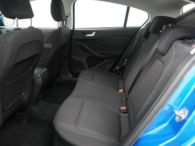 Ford FOCUS EcoBoost 100PK Trend | Dealer onderhouden | All seasonbanden I Navi I Apple carplay I Android auto I Cruise