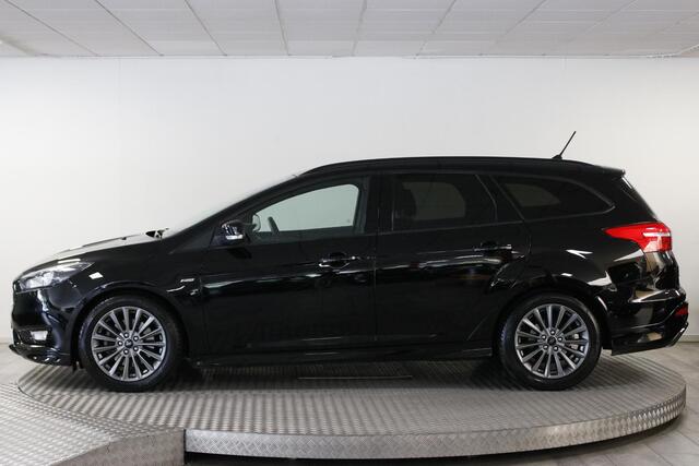 Ford FOCUS Wagon 1.5 ST-Line 182 PK. Airco | Soel- en stuurverw | Carplay | Cruise.