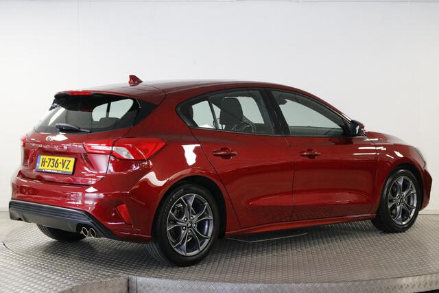 Ford FOCUS 1.0 EcoBoost ST Line Business 125 PK. Airco | Cruise | Carplay | Lichtmetaal | Org. NL.
