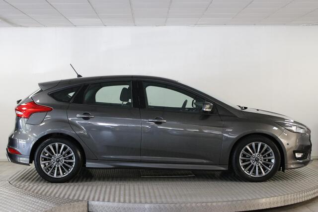 Ford FOCUS 1.0 Ecoboost ST-Line 125 PK. Airco | Cruise | Carplay | Navi | Lichtmetaal.