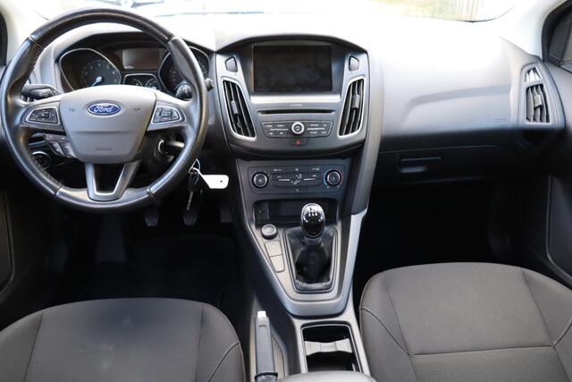 Ford FOCUS 1.0 Trend, Cruise Control, Airco, PDC V+A, Prijs Is Rijklaar Inclusief 6 Maanden Garantie