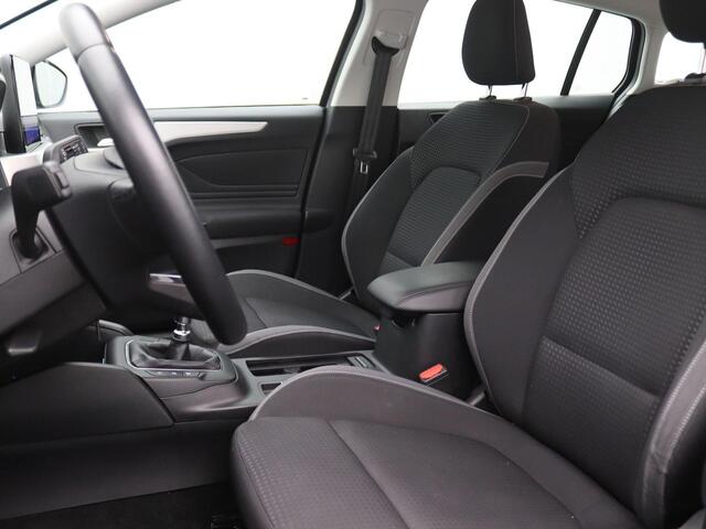 Ford FOCUS Wagon 1.0 EcoBoost Titanium Business 125PK Airco, Cruise Controle, PDC voor en achter, Navi, Trekhaak, 16" LM Velgen