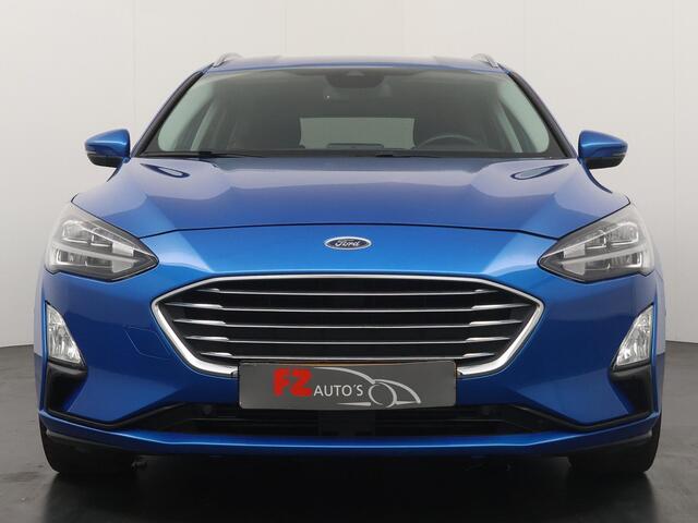 Ford FOCUS Wagon 1.0 EcoBoost ST Line Business - Navigatie - Stoelverwarming - Camera - Parkeerassistent