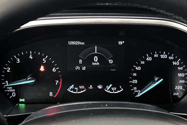 Ford FOCUS 1.0 EcoBoost Hybrid Trend Edition Business | Camera | Sportstoelen | Apple carplay | LED