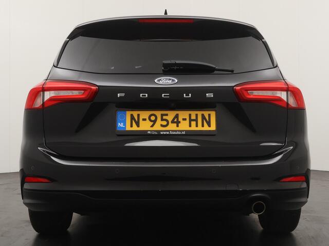 Ford FOCUS Wagon 1.0 EcoBoost Titanium X Business - Navigatie - Elektrische achterklep - Climate Control