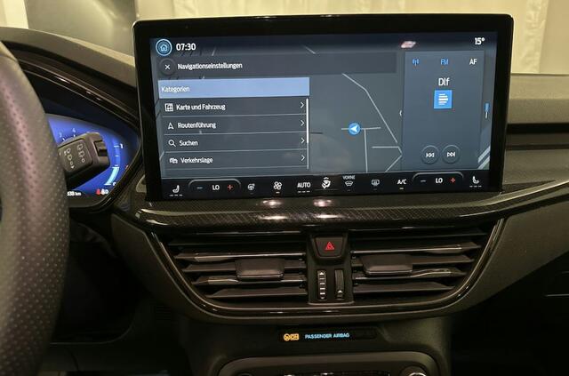 Ford FOCUS 1.0 Hybrid ST Line X | Winter | Pano | Matrix