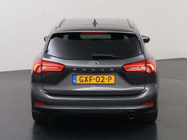 Ford FOCUS 1.0 EcoBoost Titanium Business | Winterpack | Climate Control | Navigatie | Parkeersensoren |