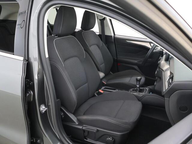 Ford FOCUS 1.0 EcoBoost Titanium Business | Winterpack | Climate Control | Navigatie | Parkeersensoren |