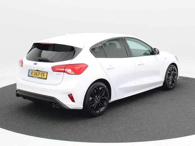 Ford FOCUS 1.0 125 Pk ST Line | Cruise Control | Privacy Glass | Climate Control | Camera | Bluetooth | Navigatiesysteem | 18 Inch | 94.747 Km!!