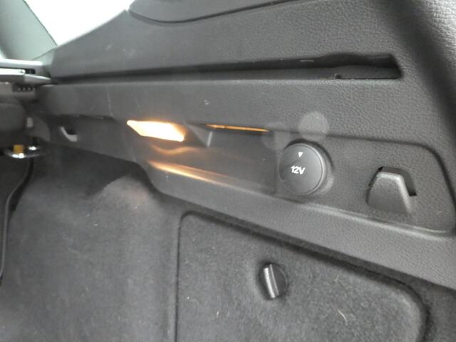 Ford FOCUS Wagon 1.5 TDCI ST-Line Automaat