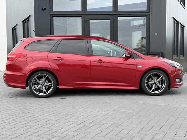 Ford FOCUS Wagon 1.0 ST-Line Clima | Navi | PDC v&a | Trekhaak