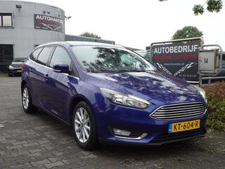 ford-focus-wagon-1.0-titanium