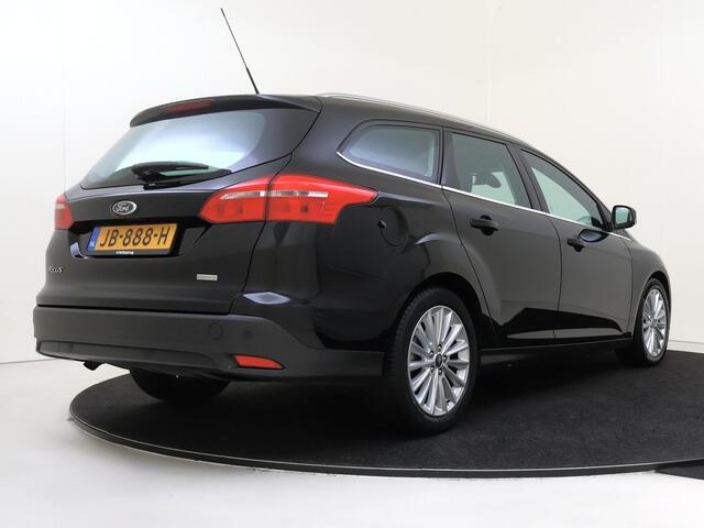Ford FOCUS Wagon 1.0 Titanium | Parkeerhulp voor en achter | Navigatie | Keyless Start | Clima |