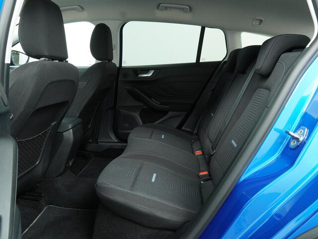 Ford FOCUS Wagon EcoBoost 155PK Hybrid Active | Trekhaak | Adapt. Cruise | Winter Pack | LED | Camera | Draadloos CarPlay