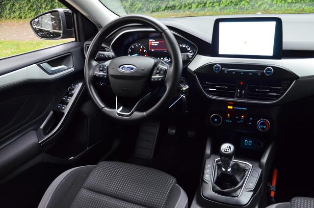 Ford FOCUS Wagon 1.0 EcoBoost Hybrid Trend Edition Business Navi/Airco/Pdc/Achteruitrijcamera/Trekhaak/Apple Carplay/Android Auto