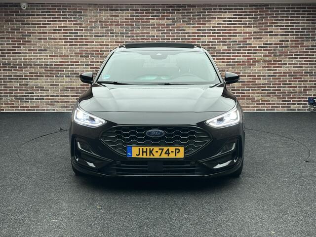 Ford FOCUS 1.0 EcoBoost Hybrid ST Line X Panorama Camera Led