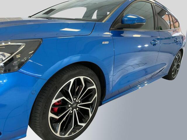 Ford FOCUS Wagon 1.0 EcoBoost Hybrid ST Line X 155pk | Winter Pack | AGR-stoelen | Bang&Olufsen | Adaptive LED | Adaptive cruise control | Elektrische achterklep | Achteruitrijcamera