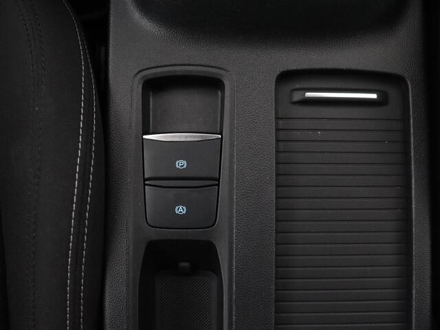 Ford FOCUS 1.0 EcoBoost Hybrid Titanium X | Stoel & stuurverwarming | Camera | Trekhaak | Carplay | Digital Cockpit | Full LED | Keyless