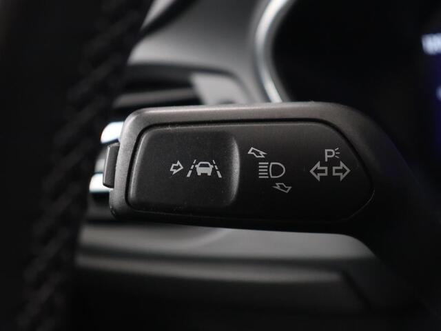 Ford FOCUS 1.0 EcoBoost Hybrid Titanium X | Stoel & stuurverwarming | Camera | Trekhaak | Carplay | Digital Cockpit | Full LED | Keyless