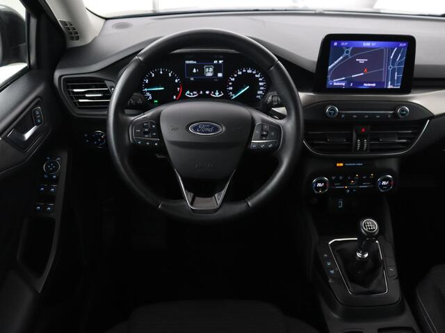 Ford FOCUS 1.0 EcoBoost Titanium | Trekhaak | Carplay | Navigatie | Keyless | Full LED | Parkeerhulp | Climate control | Cruise control