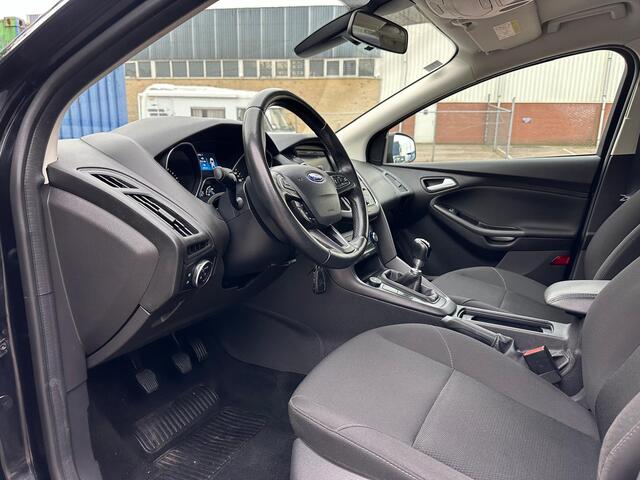 Ford FOCUS Wagon 1.0 First Edition Cruise C, Stoelverw, Stuurverw, Airco!!!! DONDERDAG 16-10 ZIJN WIJ GEOPEND VAN 10:00 / 15:00!!!