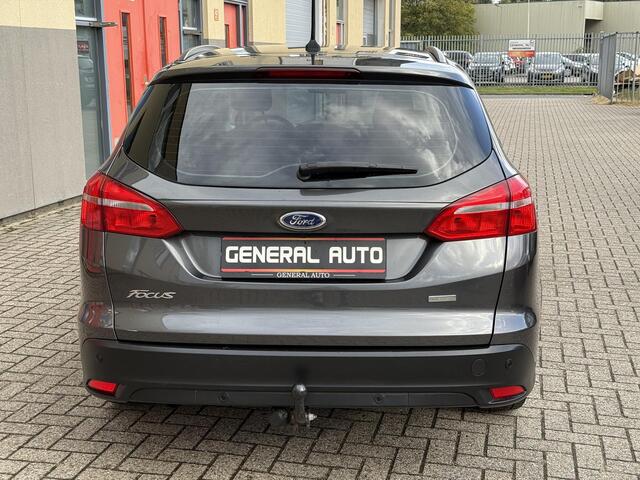 Ford FOCUS Wagon 1.0 Titanium, Navi, Trekhaak, NEW DistributieRiem