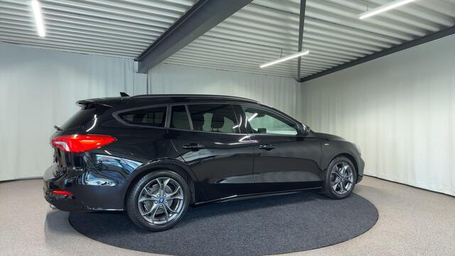 Ford FOCUS Wagon 1.5 EcoBoost ST Line X Business Automaat | Trekhaak | Navi
