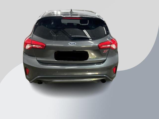 Ford FOCUS 2.3 EcoBoost ST-3 280pk | Winter Pack | Adaptive LED | Bang&Olufsen | Achteruitrijcamera | Launch control | Adaptive cruise control | Complete historie