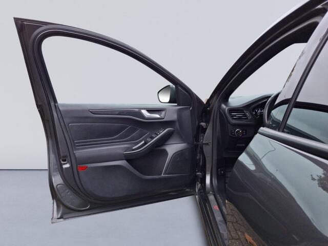 Ford FOCUS 1.0 1.0 EcoBoost Titanium ST Line Business Autom.