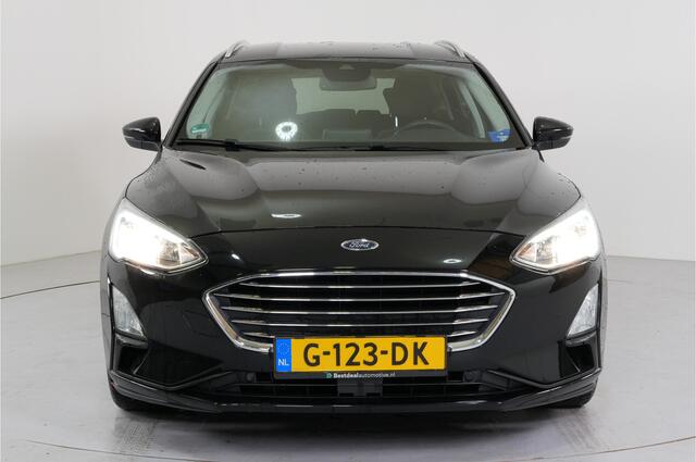 Ford FOCUS Wagon 1.5 EcoBoost Vignale | Trekhaak | Pdc v/a | Cruise | Navi |