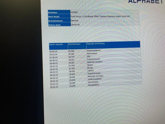 Ford FOCUS 1.0 EcoBoost Titanium Business Automaat - Carplay, Navi, Clima, Cruise, Trekhaak