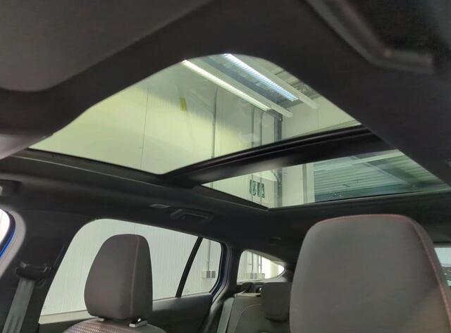 Ford FOCUS Wagon 1.5D ST Line X Business / Panoramadak / Pdc+camera / Cruis adaptief / Stuur-Stoelverwarming / B&O audio / Parking-Technology-Winter Pack /