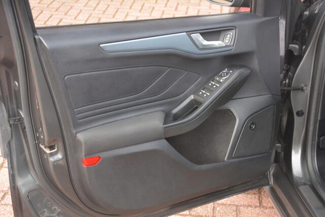 Ford FOCUS Wagon 1.5 EcoBlue Active Business | Outdoor pakket | Navigatie | Panoramadak | Sportstoelen | B&O | Camera |