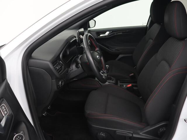 Ford FOCUS 1.0 EcoBoost Hybrid ST Line X | Stoel & stuurverwarming | Camera | Carplay | Digital Cockpit | Full LED | Keyless | Navigatie