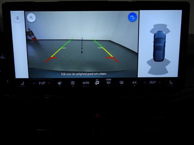 Ford FOCUS Wagon 1.0 EcoBoost Hybrid ST Line NAVI/CAMERA/CLIMA/WINTERPACK/17"LMV!