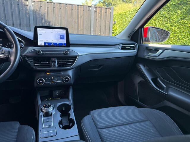 Ford FOCUS Wagon 1.0 EcoBoost Titanium Business