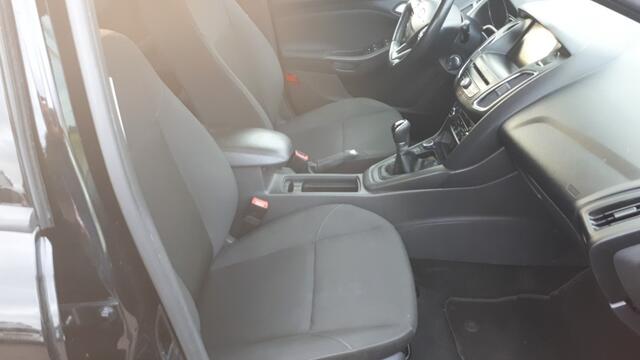 Ford FOCUS 1.0 Lease Edition RADIO CD/CLIMATE/NAVI/CRUISE/CV