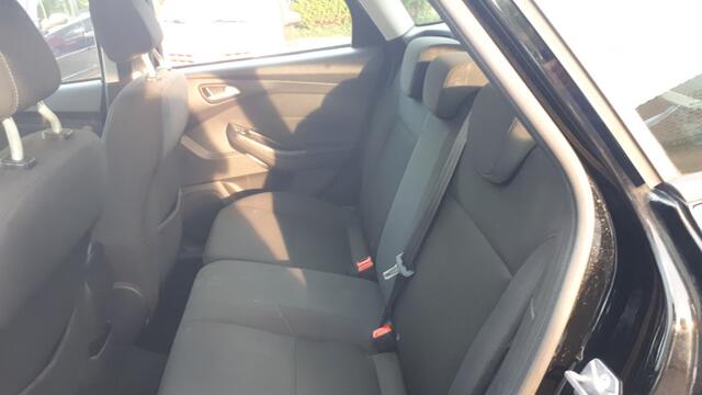 Ford FOCUS 1.0 Lease Edition RADIO CD/CLIMATE/NAVI/CRUISE/CV